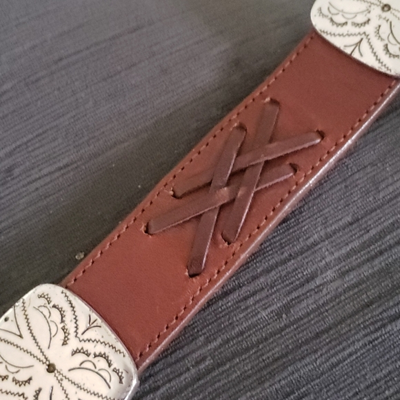 Brighton leather belt with conchos - Picture 5 of 5